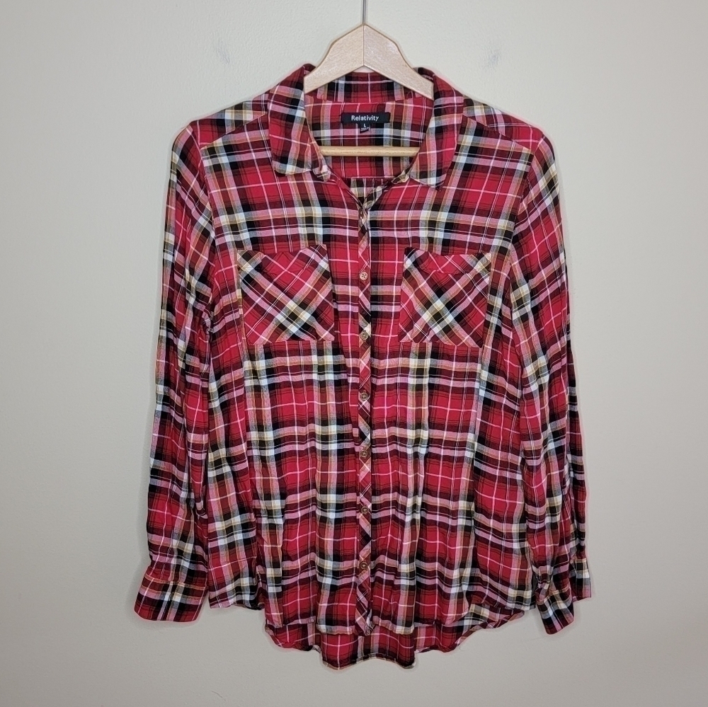Relativity Red Plaid Button Front Collared Shirt Size Large